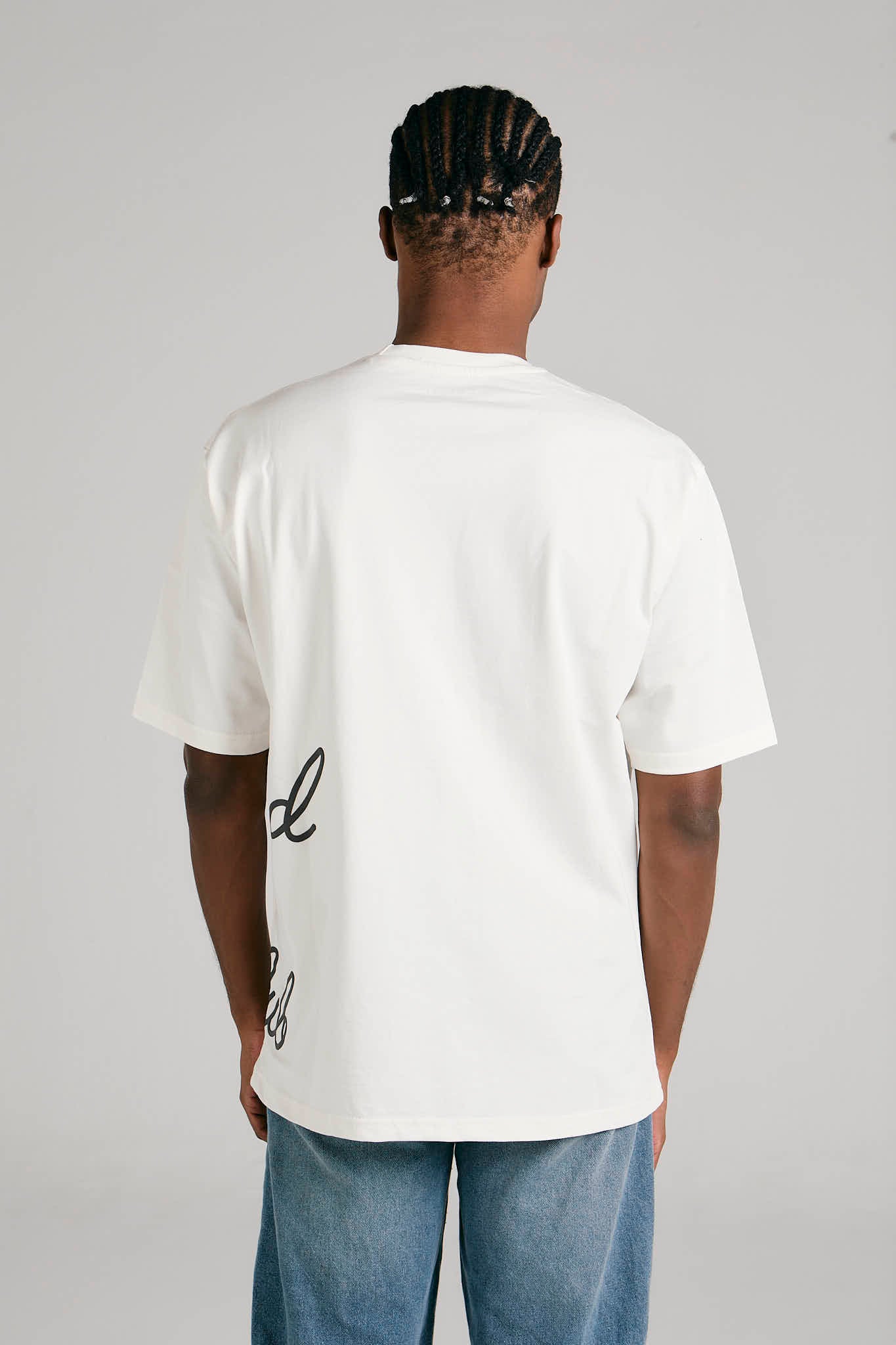 SCRIPTED SYD TEE